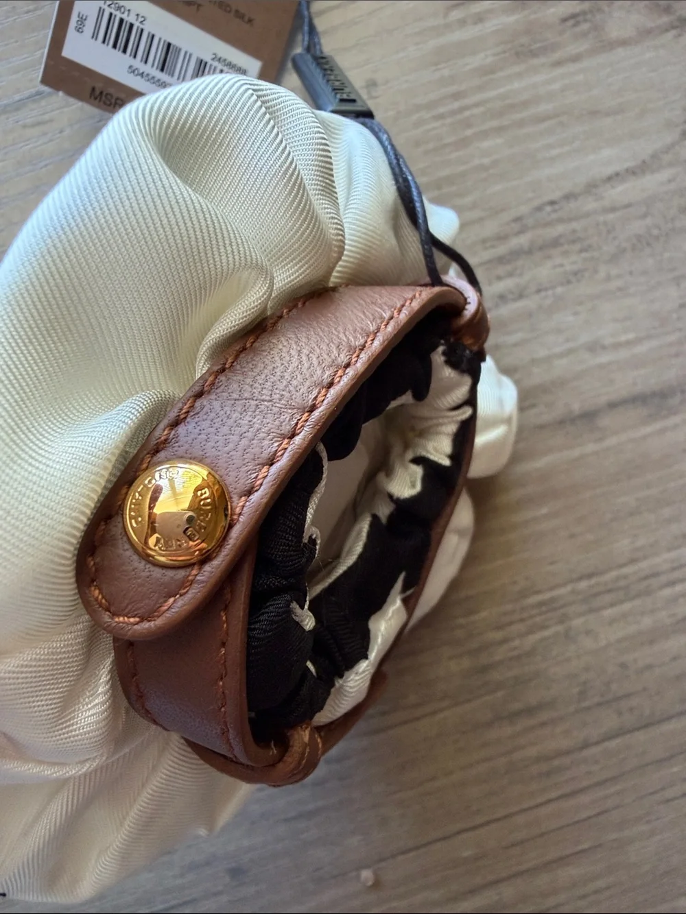 NWT Burberry Chignon Bun Printed Silk Script